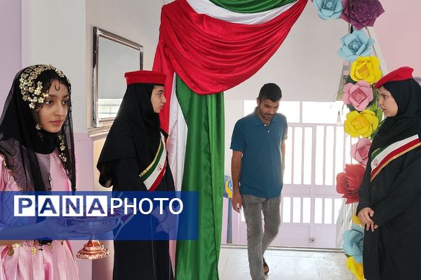 آغاز همدلی خانه و مدرسه، در جلسه انجمن اولیا و مربیان دبیرستان مهدیه