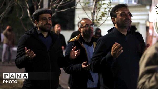  حضور پرشور مردم و مسئولان کرج در سی‌ودومین اجتماع و راهپیمایی شبانه 