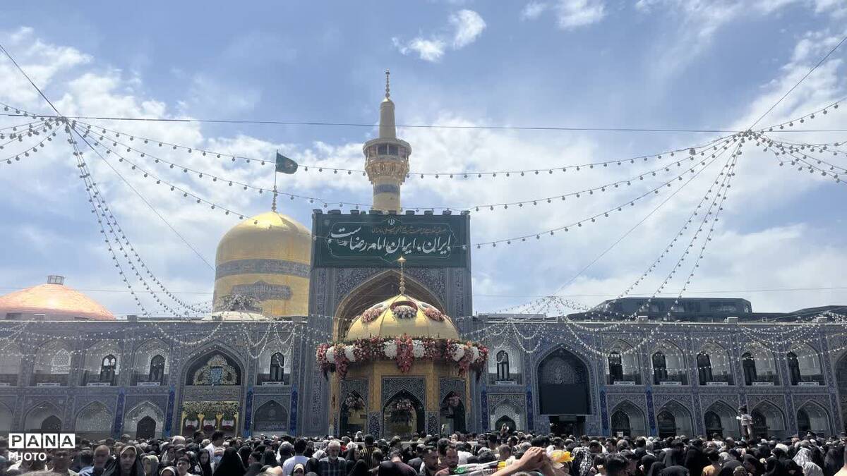 نور خورشید سما بر روی خورشید طوس