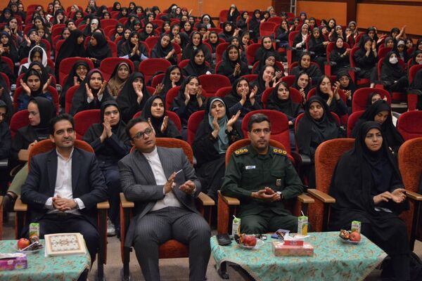 مدرسه انقلاب در بهارستان‌دو به ایستگاه پایانی رسید