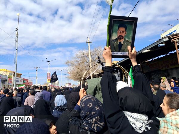 امروز شیروان در سوگ ۳شهید جنگ تحمیلی نشست
