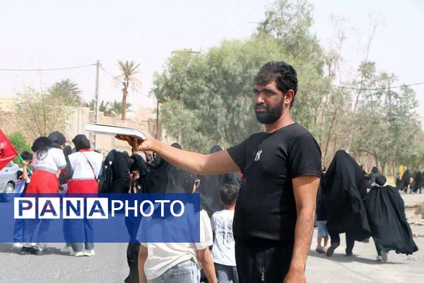 جاماندگانی که در غبار راه پیمودند