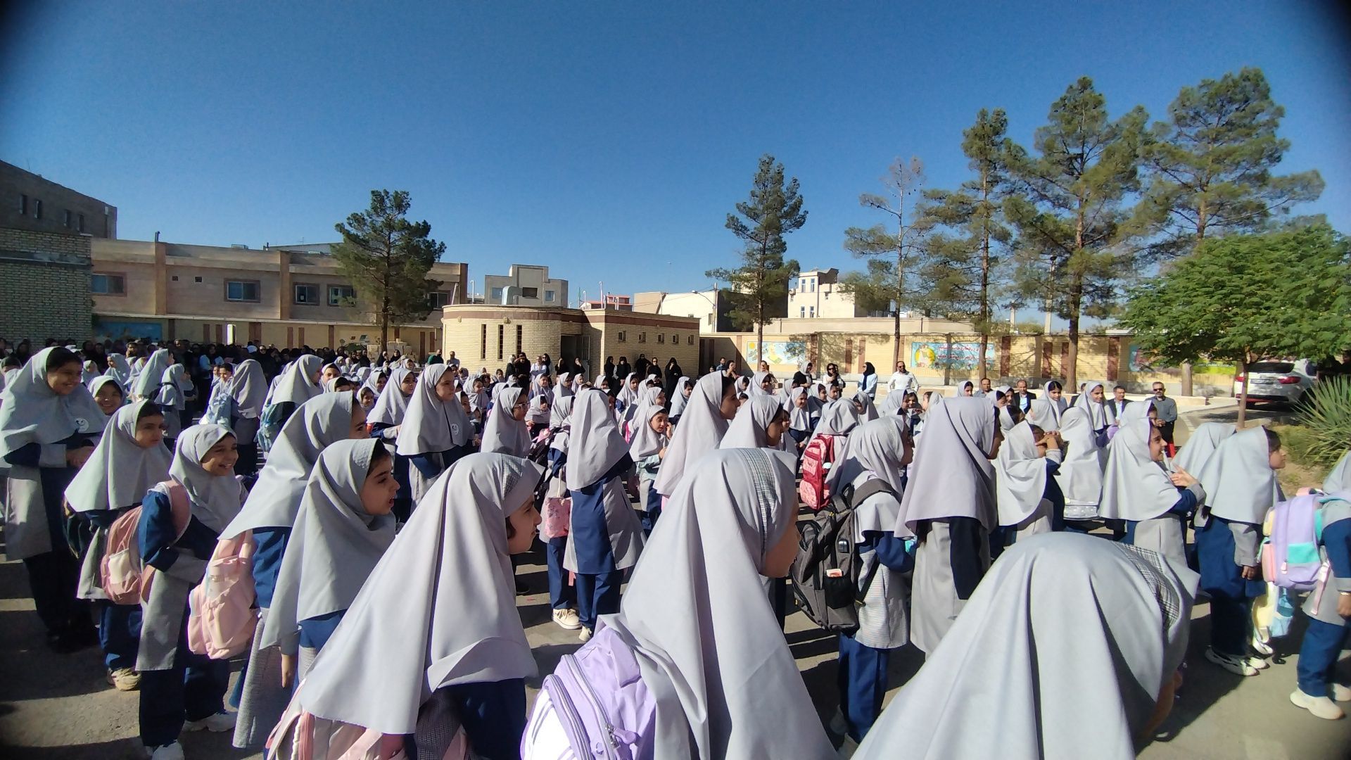 زنگ مهر در دلیجان به صدا درآمد