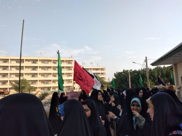 سفری در دل هشت‌ سال دفاع‌ مقدس