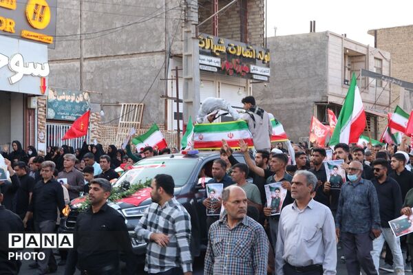 بار دیگر قلب ایران داغدار شد؛ آیین تشییع در حاجی‌آباد