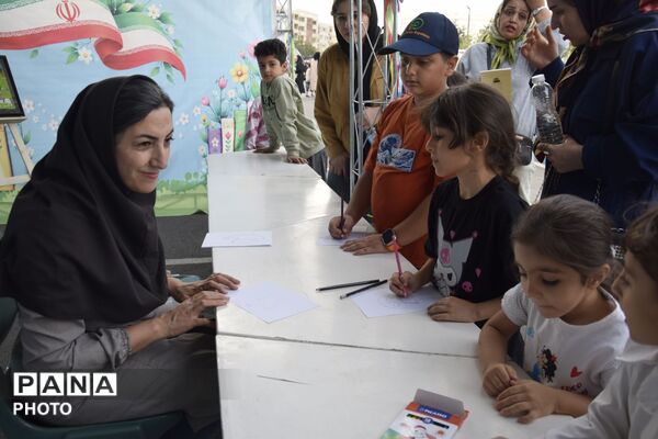 جشن «قرار کودکی» در پارک مادر و کودک کرج 