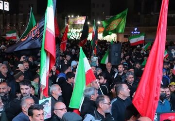 تجمع حداکثری مردم اسلامشهر در پی شهادت رهبر معظم انقلاب اسلامی ایران