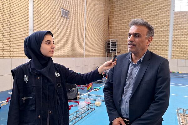 مسابقات بازی‌های فکری رویش دختران مرحله استانی در شیراز