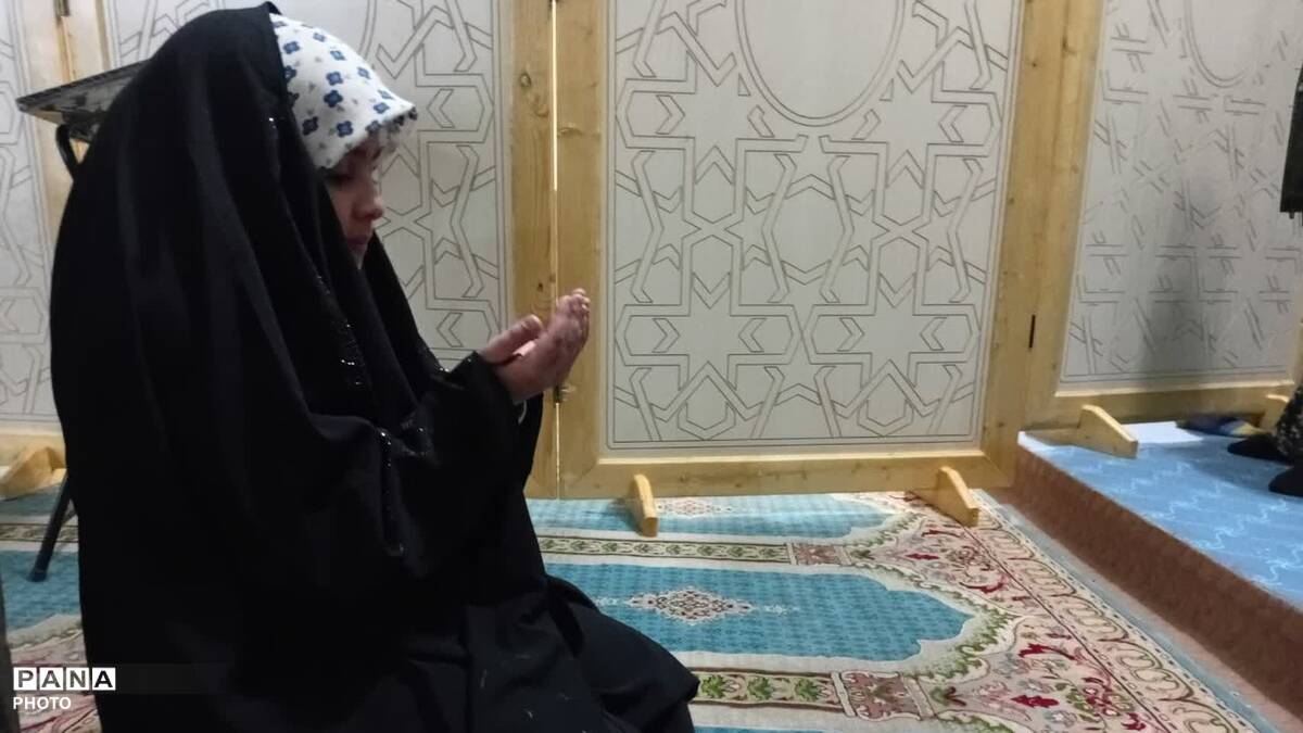 مراسم لیالی قدر به همراه قرائت دعای جوشن کبیر