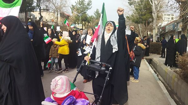 راهپیمایی ۲۲ بهمن نشان دهنده همبستگی و اتحاد مردم ایران 