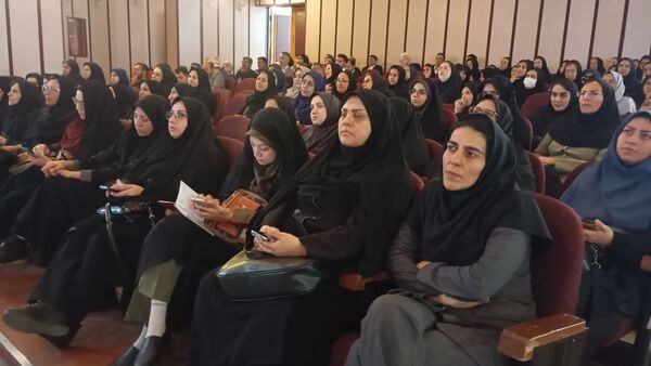 نشست هم‌اندیشی معاونین و مربیان پرورشی و مشاوران مدارس شیراز