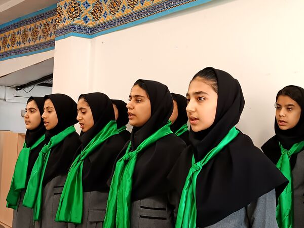 تهیه و توزیع بسته‌های معیشتی بین نیازمندان