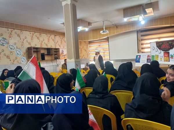 کارگاه آموزشی جهاد تبیین و پدافند غیرعامل در دبیرستان نمونه دولتی محمودیه