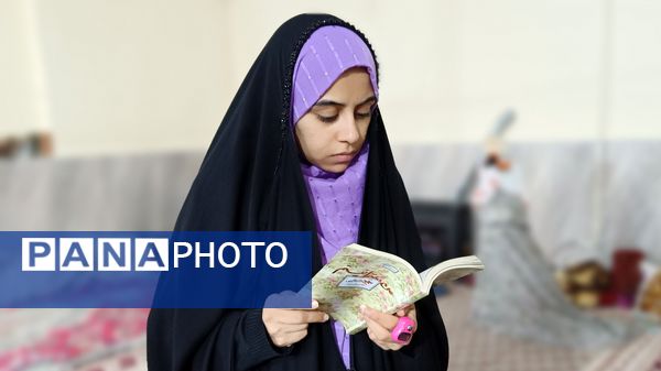 آیین معنوی اعتکاف دانش‌آموزان دختر مسجد سیدالشهدای یاسوج