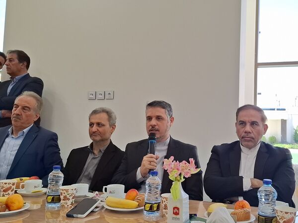 بازدید از مرکز خانه چتر موسسه خیریه گلستان علی(ع)