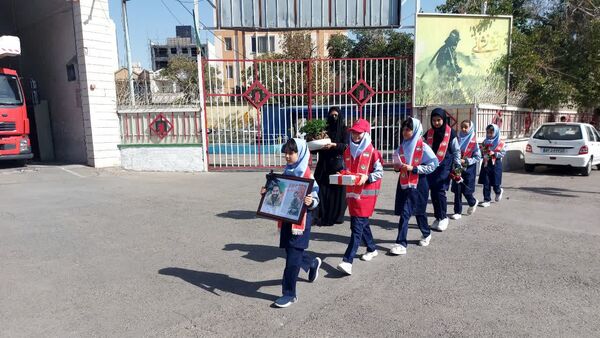 تجلیل از آتش نشانان قهرمانان حماسه آفرین در محل ایستگاه ۵ آتش نشانی مشهد