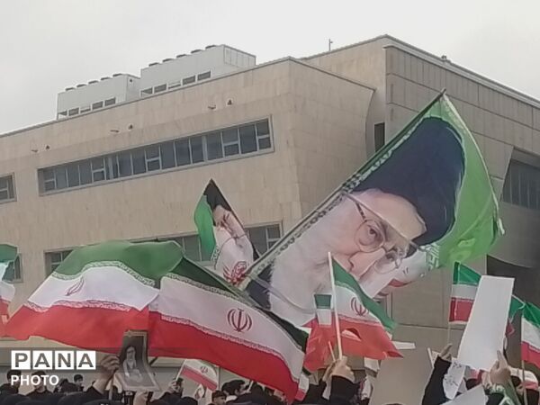 مردم مشهد خون خواه رهبر شهیدشان شدند