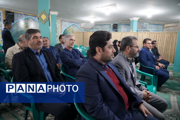 دیدار نوروزی مدیرکل آموزش و پرورش اصفهان با مدیران نواحی و مناطق استان
