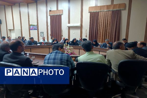 نشست بررسی چالش‌های آسیب‌های اجتماعی در گناباد