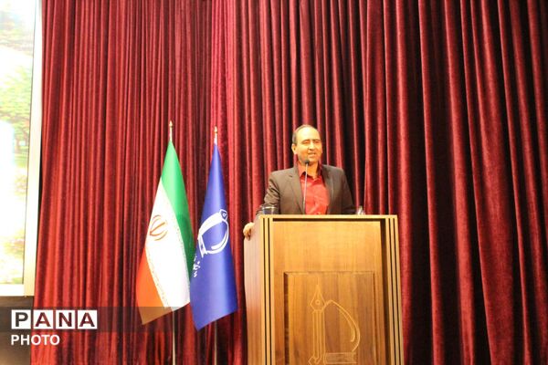 اولین همایش کنکور و امتحانات نهایی در ناحیه یک مشهد