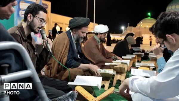 فعالیت غرفه‌های متنوع در موکب آستان مقدس چهل اختران قم