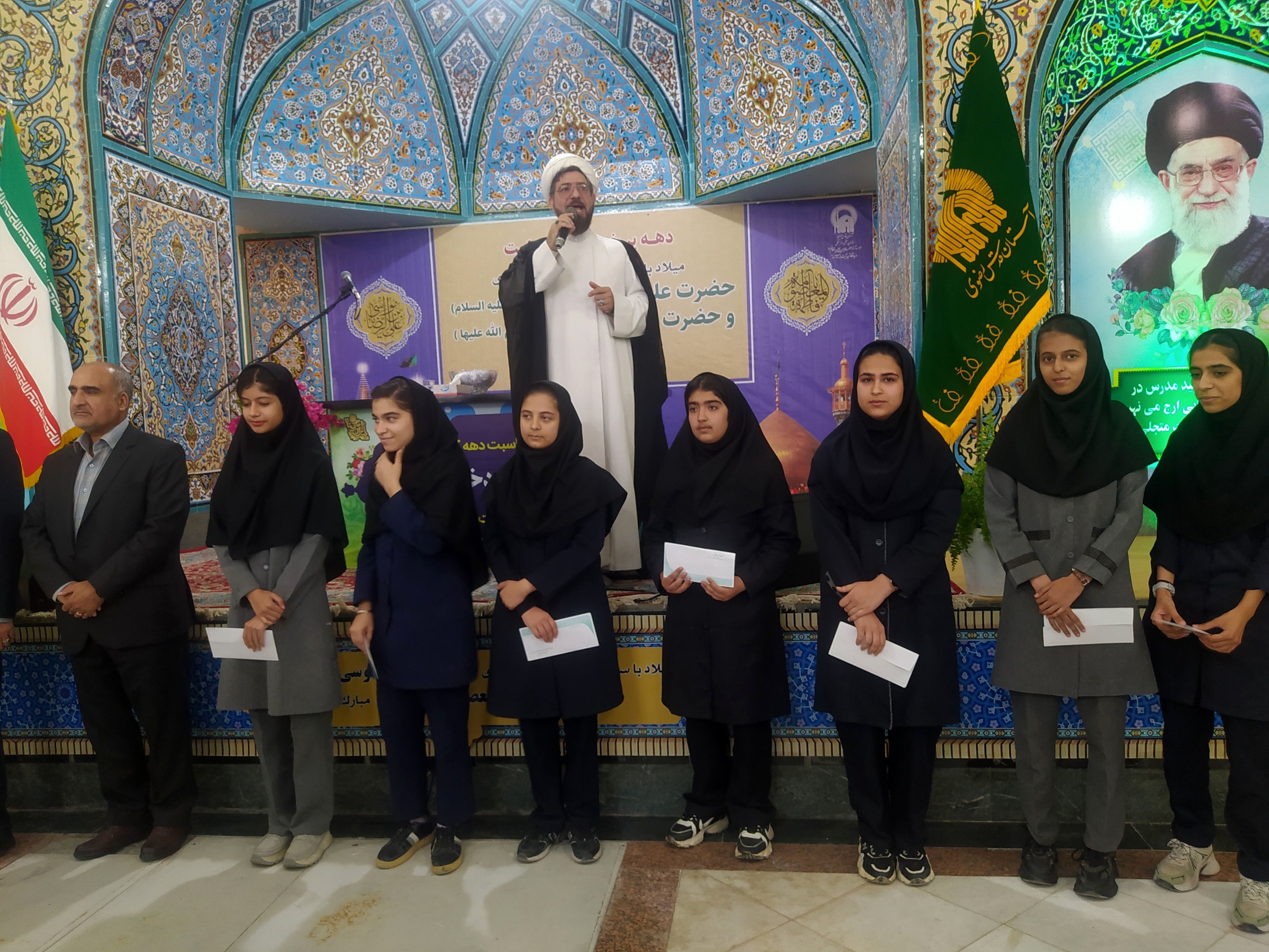 برگزاری اجتماع بزرگ دختران رضوی در شهرستان کاشمر 