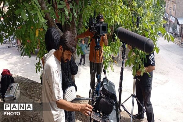 ساخت فیلم سینمایی «دربار» با موضوع ورود رهبر در سال ۱۳۶۵ به شهر بار 