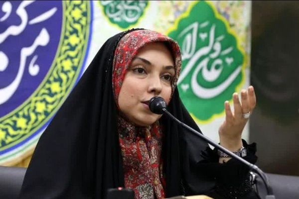 تمدید مهلت ارسال آثار به دبیرخانه استانی کنگره ملی شعر دفاع مقدس و مقاومت در قم تا ۲۲ مهر