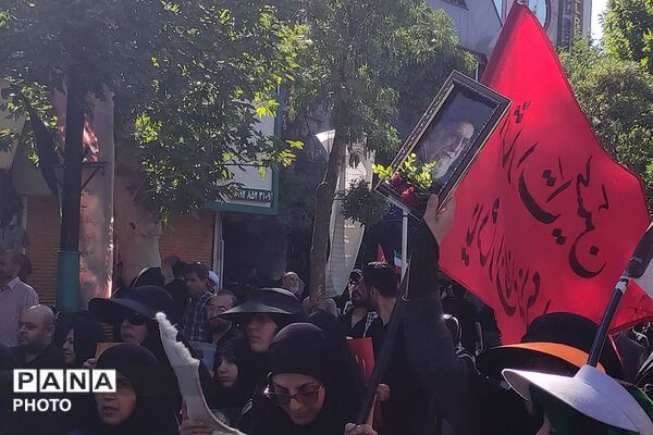  وداع با رهبر شهید در جوار بارگاه رضوی