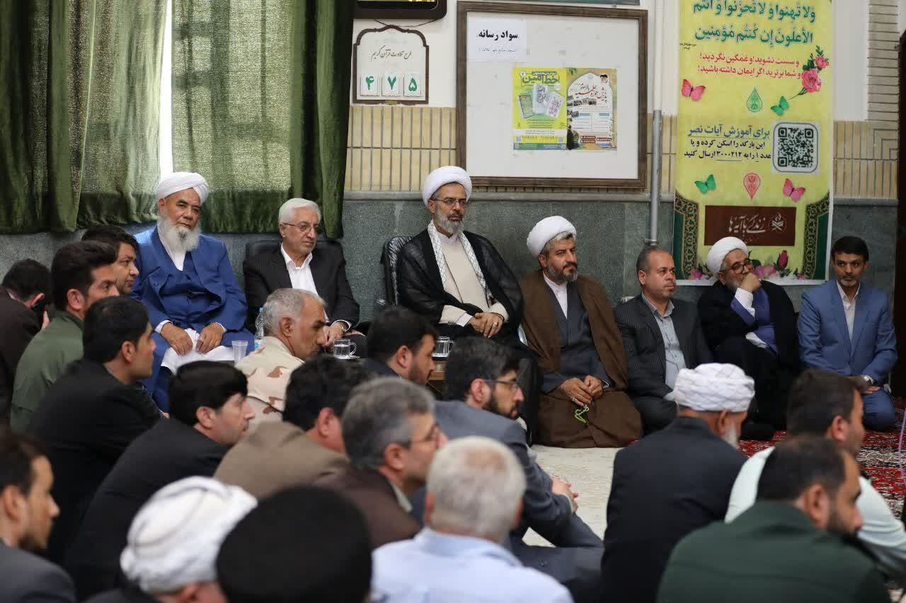  برگزاری همایش بزرگ هفته وحدت در شهر مرزی غلامان