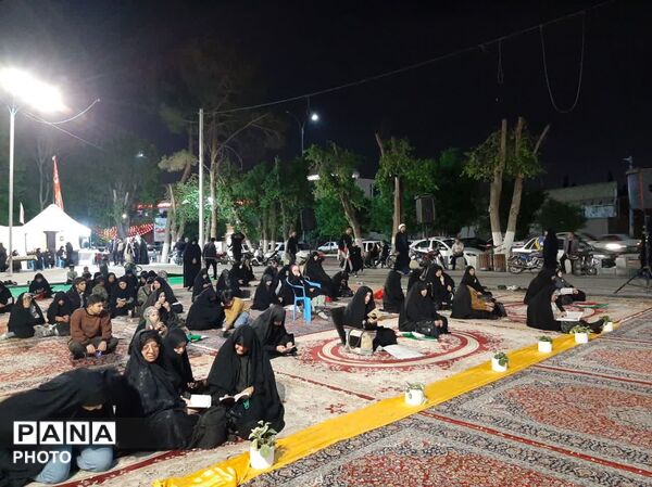 مراسم چهلم شهادت رهبر انقلاب اسلامی ایران در میدان باغ ملی یزد