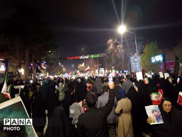 خروش مردم بصیر و عزادار شهرستان نیشابور در چهارمین روز از عزای سالار شهیدان انقلاب اسلامی 