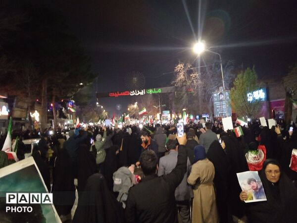 خروش مردم بصیر و عزادار شهرستان نیشابور در چهارمین روز از عزای سالار شهیدان انقلاب اسلامی 