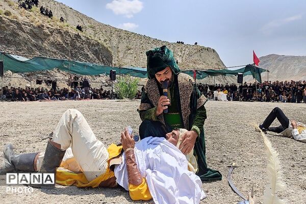 مراسم تعزیه خوانی امام حسین (ع) در روز عاشورای حسینی، شهر بار نیشابور