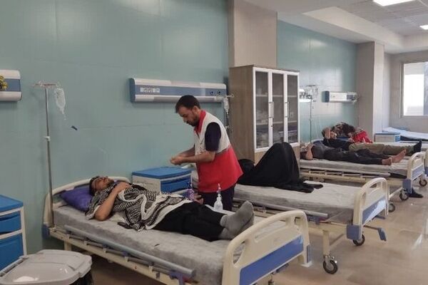 خدمات شبانه‌روزی هلال‌احمر در عمود ۱۰۸۰