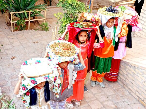 جشنواره شیره انگور ترشیزی کهن