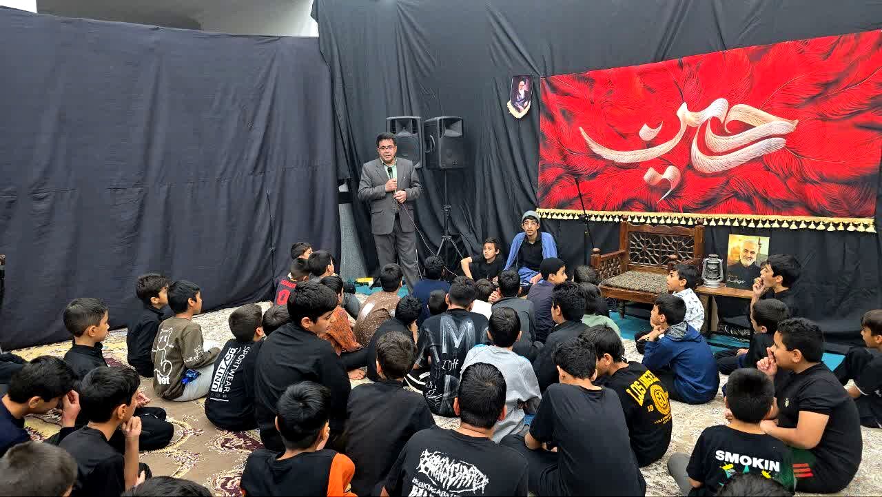بازدید مدیر آموزش‌وپرورش شهرستان بافق از اعتکاف دانش‌آموزان