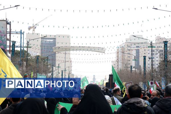 اجتماع عظیم منتظران ظهور در میدان شهدا مشهد