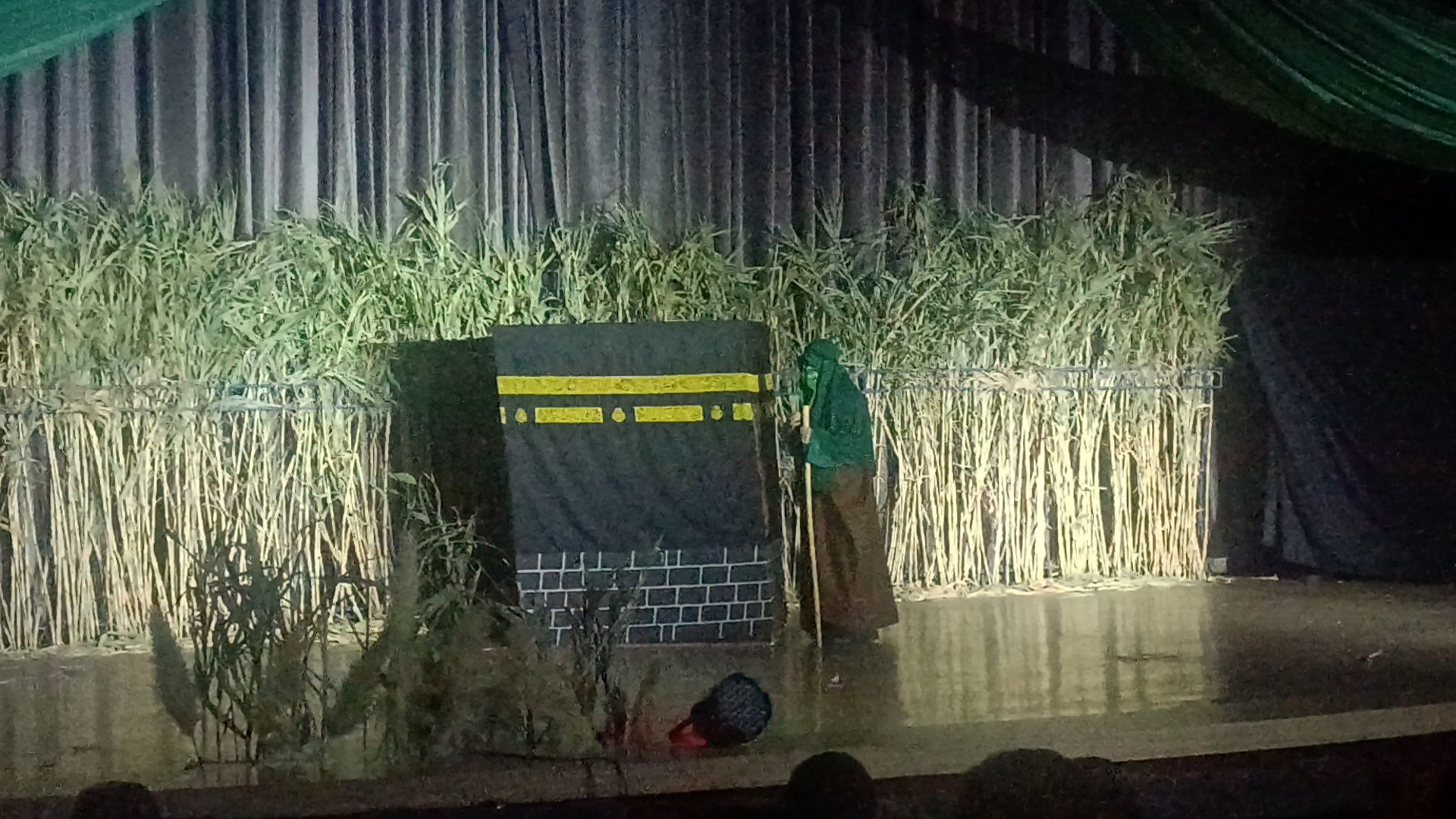 نمایشواره کاروان عشق در فرهنگسرای سیمرغ نیشابور