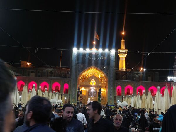 مراسم خطبه خوانی شام شهادت امام رضا(ع) در ایوان ولیعصر صحن پیامبر اعظم (ص)