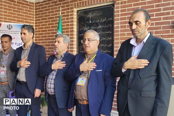 درخشش استعدادهای علمی مرحله استانی دوازدهمین جشنواره نوجوان خوارزمی در بهارستان‌دو
