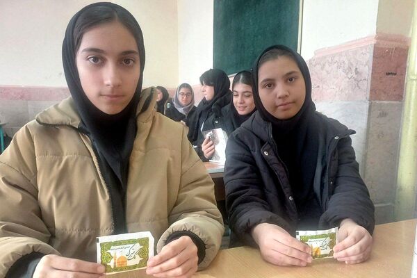 مراسم چهارشنبه‌ امام‌ رضایی در بهارستا‌ن دو