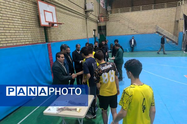 مسابقات قهرمانی فوتسال در منطقه کهریزک 