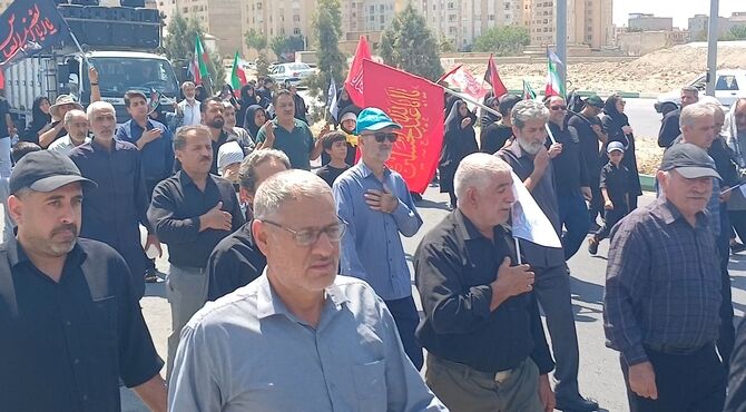 پیاده‌رویی جاماندگان اربعین حسینی کرج همزمان با سراسر کشور