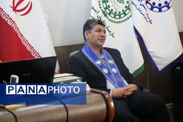 دیدار دانش‌آموزان پسر پیشتاز با مدیر سازمان دانش‌آموزی خراسان رضوی