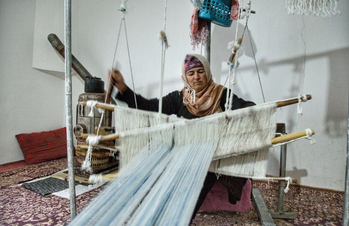 بیمه بافندگی ضرورتی برای تأمین آینده صنعتگران فرت‌باف است 