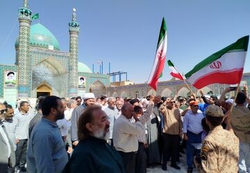 خروش جمعه خشم در کاشمر؛ راهپیمایی باشکوه از امامزاده سید حمزه (ع) تا گلزار شهدا