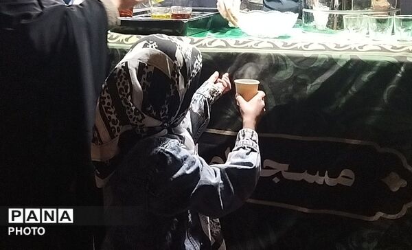 سقاخانه قمر بنی هاشم در هفدهمین روز از سال ۱۴۰۵ 