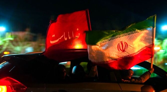 حماسه خودرویی در خیابان‌های شیراز