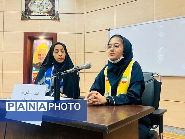 انتخابات شورای دانش آموزی در ناحیه 2مشهد